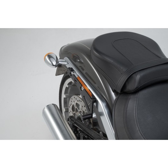 Βάση πλαϊνού σαμαριού SLH Harley Davidson Softail Breakout/S 17- δεξιά