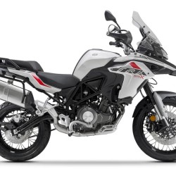 Βάσεις πλαϊνών βαλιτσών SHAD 3P System BENELLI TRK 502 X 