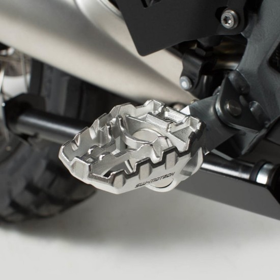 Ρυθμιζόμενα αναδιπλούμενα μαρσπιέ SW-Motech EVO KTM 390 Adventure Ρυθμιζόμενα αναδιπλούμενα μαρσπιέ SW-Motech EVO KTM 390 Adventure