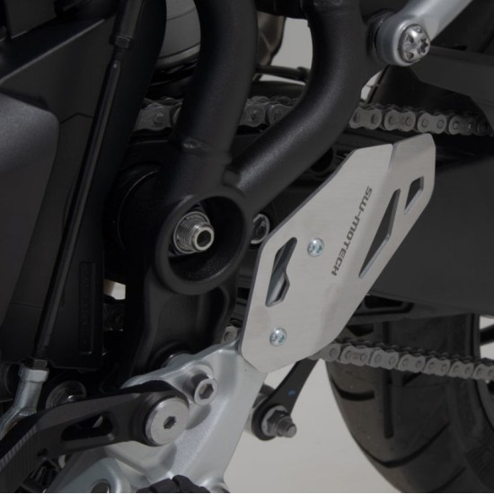 Προστατευτικό πλαισίου αριστερά SW-Motech Triumph Tiger 900 GT/Rally/Pro ασημί Προστατευτικό πλαισίου αριστερά SW-Motech Triumph Tiger 900 GT/Rally/Pro ασημί