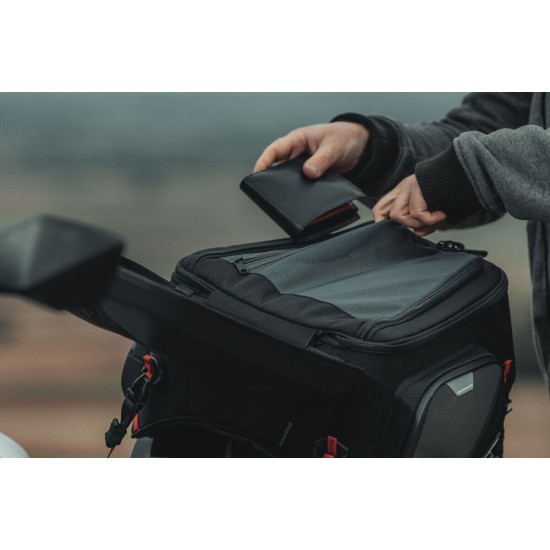 Σακίδιο σχάρας/σέλας/tailbag SW-Motech PRO Rearbag 22-34 lt.