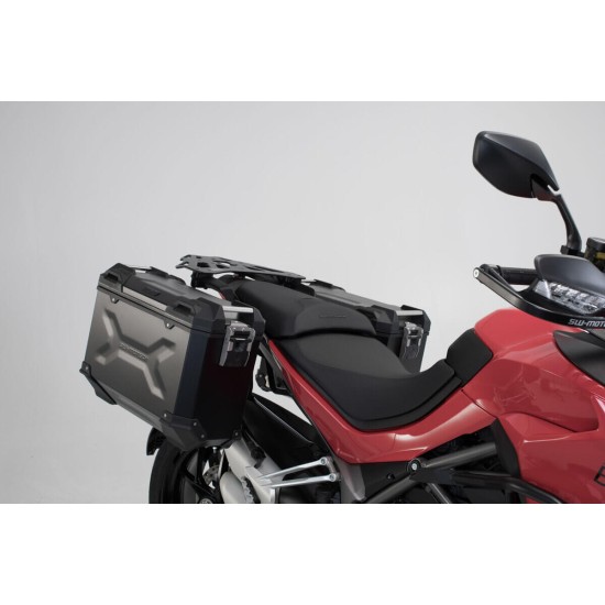 Σετ βάσεων και βαλιτσών αλουμινίου SW-Motech TRAX ADV 37 lt. Ducati Multistrada 1260/S ασημί Σετ βάσεων και βαλιτσών αλουμινίου SW-Motech TRAX ADV 37 lt. Ducati Multistrada 1260/S ασημί