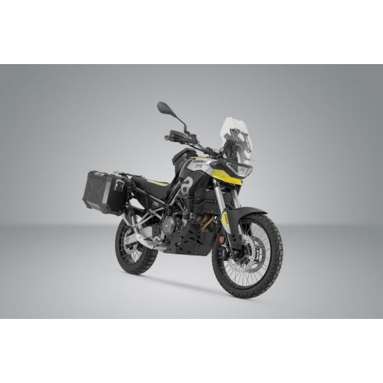 Σετ βάσεων και βαλιτσών SW-Motech TRAX ADV Aprilia Tuareg 660 μαύρο Σετ βάσεων και βαλιτσών SW-Motech TRAX ADV Aprilia Tuareg 660 μαύρο