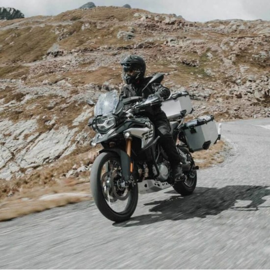 Σετ βάσεων και βαλιτσών SW-Motech TRAX ADV BMW F 750 GS ασημί Σετ βάσεων και βαλιτσών SW-Motech TRAX ADV BMW F 750 GS ασημί