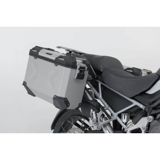 Σετ βάσεων και βαλιτσών SW-Motech TRAX ADV Triumph Tiger 1200 GT/Rally/Pro 22- ασημί Σετ βάσεων και βαλιτσών SW-Motech TRAX ADV Triumph Tiger 1200 GT/Rally/Pro 22- ασημί