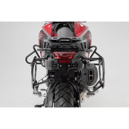 Σετ βάσεων και βαλιτσών SW-Motech TRAX ADV BENELLI TRK 502 X ασημί Σετ βάσεων και βαλιτσών SW-Motech TRAX ADV BENELLI TRK 502 X ασημί