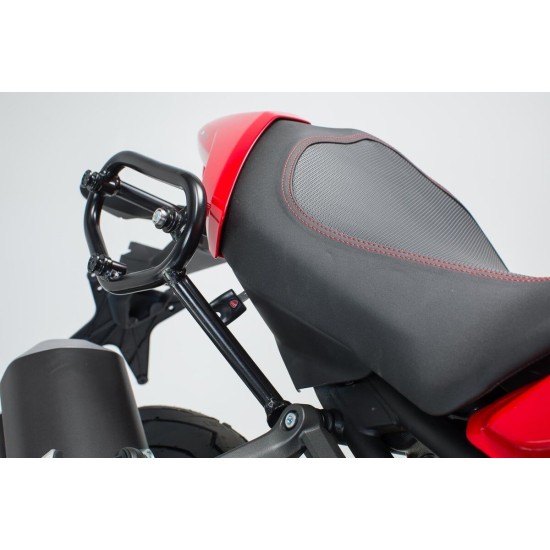 Σετ βάσεων και πλαϊνών βαλιτσών SW-Motech Urban ABS 33 lt. Ducati Monster 1200/S 14-16 (σετ) Σετ βάσεων και πλαϊνών βαλιτσών SW-Motech Urban ABS 33 lt. Ducati Monster 1200/S 14-16 (σετ)