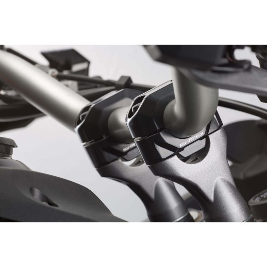 Αποστάτες τιμονιού SW-Motech 30 χιλ. BMW F 650 GS/Dakar -07 μαύροι Αποστάτες τιμονιού SW-Motech 30 χιλ. BMW F 650 GS/Dakar -07 μαύροι