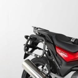 Σετ πλαϊνών βαλιτσών SW-Motech AERO και βάσεων EVO Honda NC 700-750 S/X -15