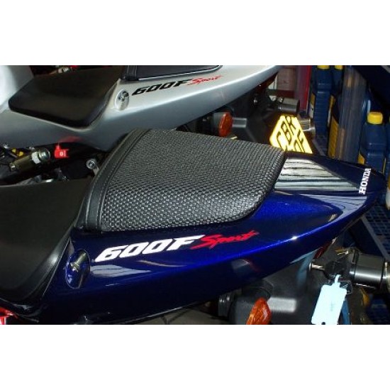 Αντιολισθιτικό κάλυμμα σέλας Triboseat Honda CBR 400/600 F Αντιολισθιτικό κάλυμμα σέλας Triboseat Honda CBR 400/600 F