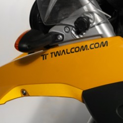 Ανακλαστικό αυτοκόλλητο Twalcom.com 170 x 17 mm. ασημί