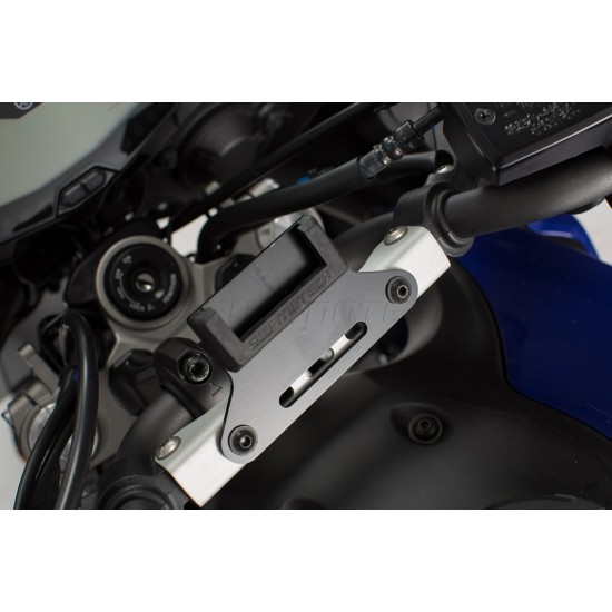 Βάση GPS SW-Motech Quick-Lock στο εργοστασιακό μπαράκι Yamaha MT-07 Tracer